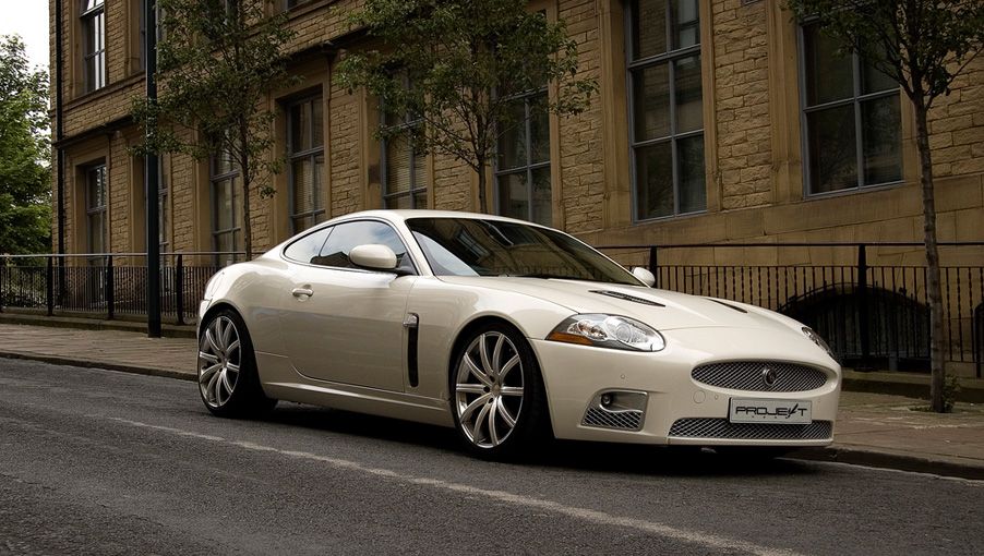 Jaguar-XKR-Kahn-RS-V---2.jpg